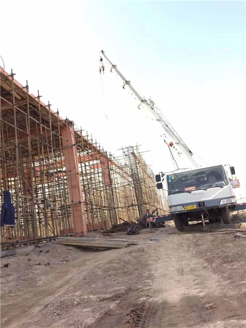 黎川县吊车作业的安全注意事项有哪些？